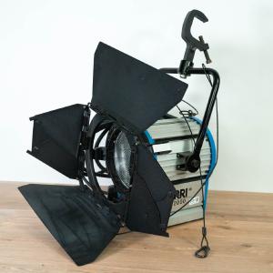 ARRI 2000 Fresnel Light Fixture Buy Cheap Get Authentic