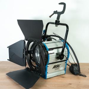 ARRI 2000 Fresnel Light Fixture Clearance 2025 Unisex