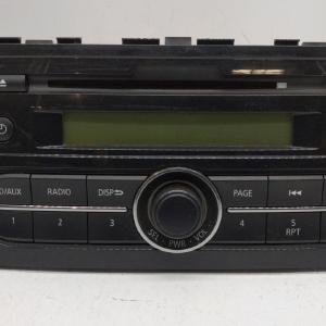 2002 Mitsubishi Mirage Radio AM FM Cd Player Receiver Replacement P/N:8701A208 MR587258 Fits 2003 2004 2005 2006 2007 OEM Used Auto Parts Sale Cost