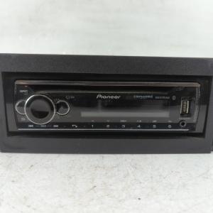 1999-2002 Chevrolet Silverado 1500 Radio AM FM Cd Player Receiver Replacement P/N:84938 43412 DEH-S6220BS Fits OEM Used Auto Parts Sale Wiki