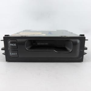 2000-2002 Gmc Yukon Xl Radio AM FM Cd Player Receiver Replacement P/N:16252315 Fits Fits 1995 1996 1998 1999 2000 2001 2002 OEM Used Auto Parts Shop Offer For Sale