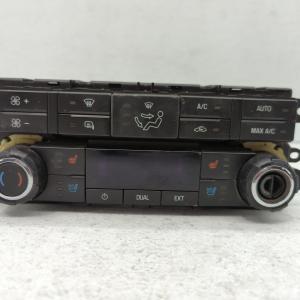 2002-2004 Cadillac Seville Radio AM FM Cd Player Receiver Replacement P/N:19980 18549 Fits 2002 2003 2004 2005 OEM Used Auto Parts Supply