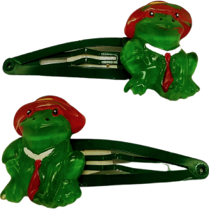 80s/90s One Pair Of Hand-painted Green Frog Clippies By Riviera Authentic For Sale