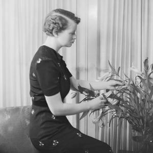 Yvonne Swingler (ne Bird), Lady Boord Greetings Card Affordable Sale Online