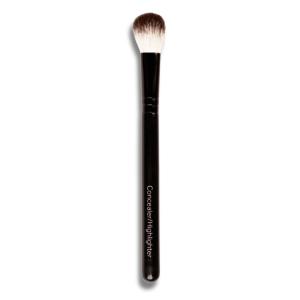 AYU Concealer/Highlighter Brush Free Shipping Geniue Stockist