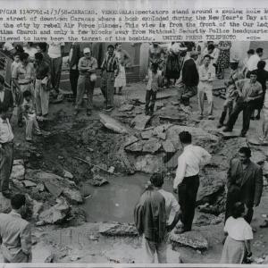 1958 Press Photo Spectators bomb Air Force Planes Discount Amazon
