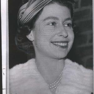 1958 Press Photo Queen Elizabeth II Cheap Sale Discounts