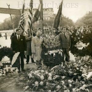 1966 Press Photo War veterans at Tomb of the Unknown Soldier 2025 Newest