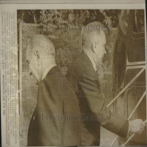 1967 Press Photo President Johnson Soviet Kosygin talks Pay With Paypal