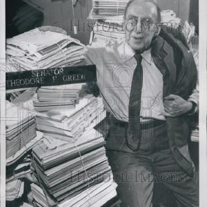 1960 Press Photo Senator Theodore Green Last Day Outlet Store For Sale