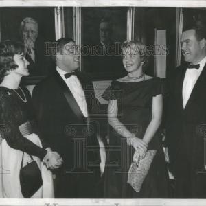 1960 Press Photo Mr. & Mrs. Charles Brashears & Mr. & Mrs. John Hobart Newest Cheap Pice