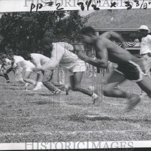 1957 Press Photo Olympic Games Fashion Style For Sale