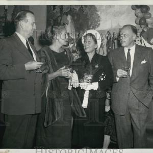 1957 Press Photo Mr And Mrs Paul Ceresole, Mr And Mrs Otto Meyer Cuno Buy Cheap Pay With Visa