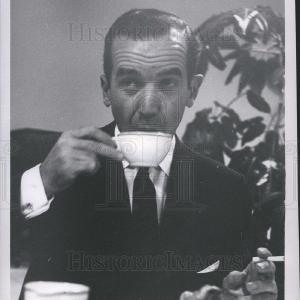 1957 Press Photo Edward R. Murrow journalist Affordable Online