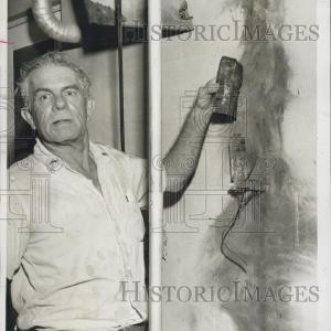 1957 Press Photo Fred Wood Cheap Sale Marketable