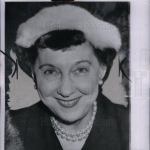 1957 Press Photo Dwight Eisenhower Cheap Finishline