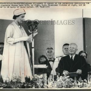 1959 Press Photo Queen Elizabeth II Speaks at the Cermonies Cheap Store