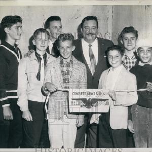 1959 Press Photo Jackie Gleason Footlocker Pictures Online
