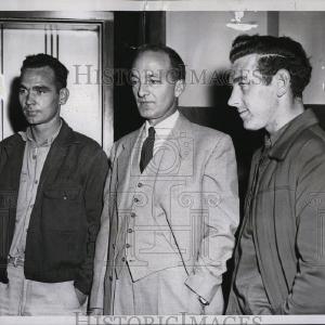 1957 Press Photo Brothers Louis & Walter Swank, Lawyer Wilber Hollingsworth Outlet Cheap Online