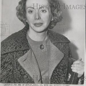 1957 Press Photo Betty Murray,business woman Big Discount Online