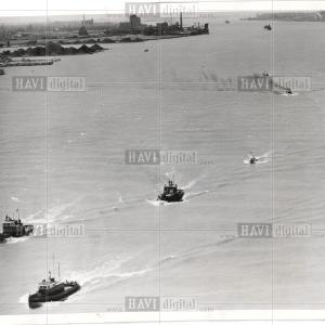 1956 Press Photo Tugboat Geniue Stockist For Sale