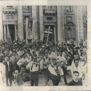 1965 Press Photo Gypsies Vatican Roman Catholic Gypsies Free Shipping Pices