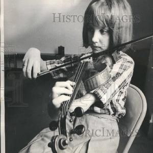 1965 Press Photo Chicago Youth Orchestra Audition Girl Genuine Cheap Online