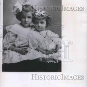 1961 Press Photo Edris Eckhardt, sculptor and ceramicist Cheap Outlet Store