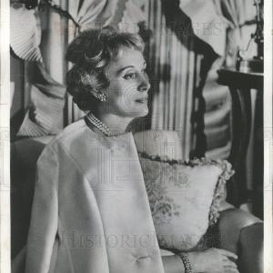 1961 Press Photo Estee Lauder Cheap Pice Original