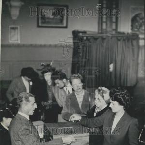 1960 Press Photo Women Voting in France Election Cheap Pick A Best