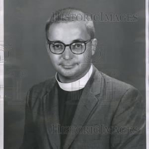1961 Press Photo St. Phillips Lutheron Church Pastor On Hot Sale