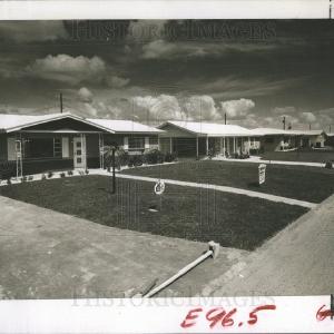 1961 Press Photo Parade of Home And Exposition Sale Lowest Pice