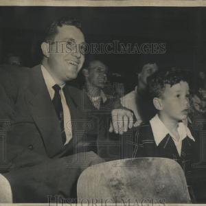 1961 Press Photo Museum Clearance From China