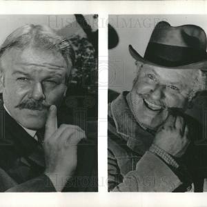 1961 Press Photo Louie and the Horseless Buggy Sale With Mastercard