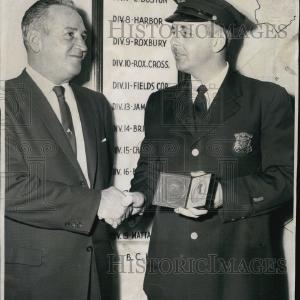 1960 Press Photo Harry Henry congratulates by com. Leo Sullivan New Arrival Cheap Online