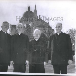 1960 Press Photo Cardinals Roman Catholic Church Shrine Sale Huge Surprise