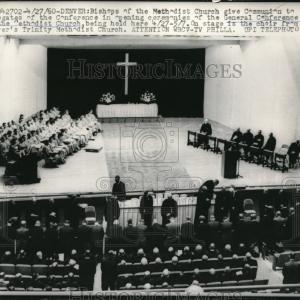 1960 Press Photo Communion at the Gen. Conference of the United Methodist Church Sale Affordable