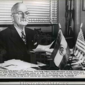1956 Press Photo Former President Harry Truman reads statement - nee91768 Free Shipping For Sale