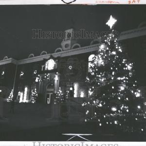 1970 Press Photo Christmas Michigan Free Shipping Huge Surprise