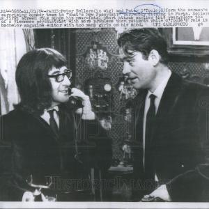 1964 Press Photo Peter Sellers, Peter O'Toole in "What's new Pussycat" Clearance Purchase