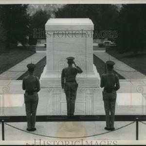 1958 Press Photo Changing of the guard at Arlington National Cemetery Best Place Online
