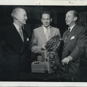 1957 Press Photo Stevenson Encyclopaedia Britannica Films Free Shipping Best Store To Get