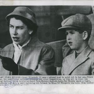 1955 Press Photo Queen Elizabeth II, Prince Charles Cheap Sale Wholesale Pice