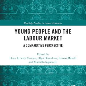 Young People and the Labour Market - Paperback / softback Sale Low Cost