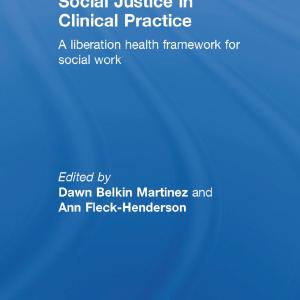 Social Justice in Clinical Practice - Hardback Outlet Footaction