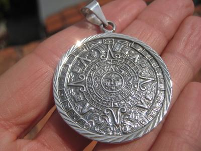 925 Silver Mayan Calendar Pyramid Sun Moon Pendant Taxco Mexico A2757 Good Selling Online