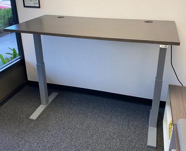 003 Showroom Special: HON Electric Height Adjustable Desk Clearance Visit New