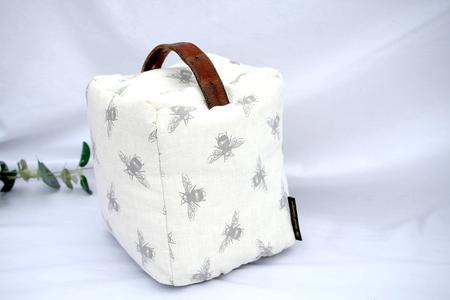 Bee Door Stop Outlet New