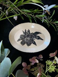 Black and Green Sgraffito Henbane Ceramic Offering Plates Many Kinds Of Online