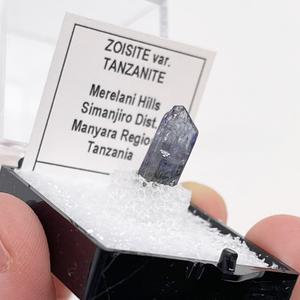 Raw Tanzanite Specimen Discount In China